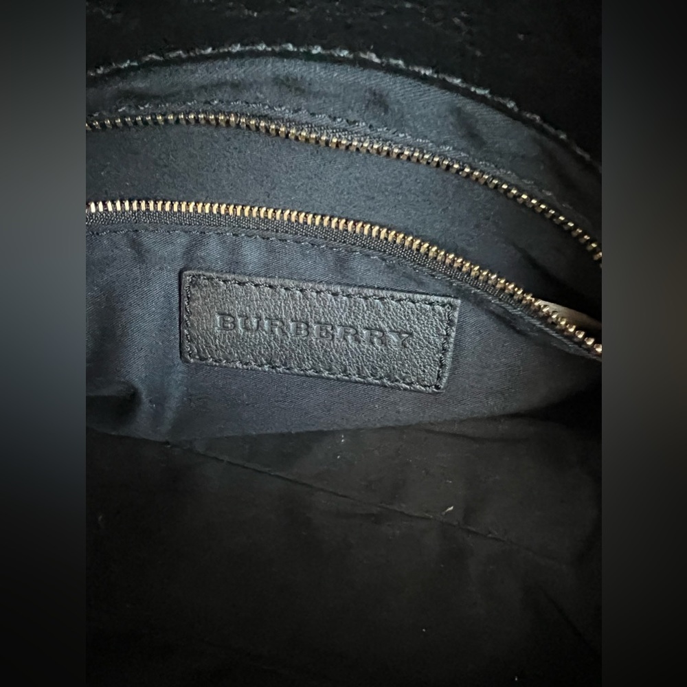 Brand new Burberry Horseferry Check Small Clutch/Crossbody purse 11x7in - Picture 6 of 8